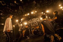 「NUBO "bonfire" TOUR 2015-2016 ファイナルシリーズ」東京・渋谷CLUB QUATTRO公演の様子。（Photo by HayachiN）