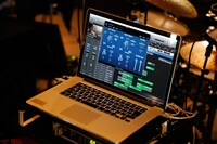 奈良・奈良公園浮見堂で行われた「SEED」劇中音楽レコーディングの様子。（Photo by LESLIE KEE）