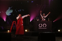 Charisma.com（提供：日本レコード協会）