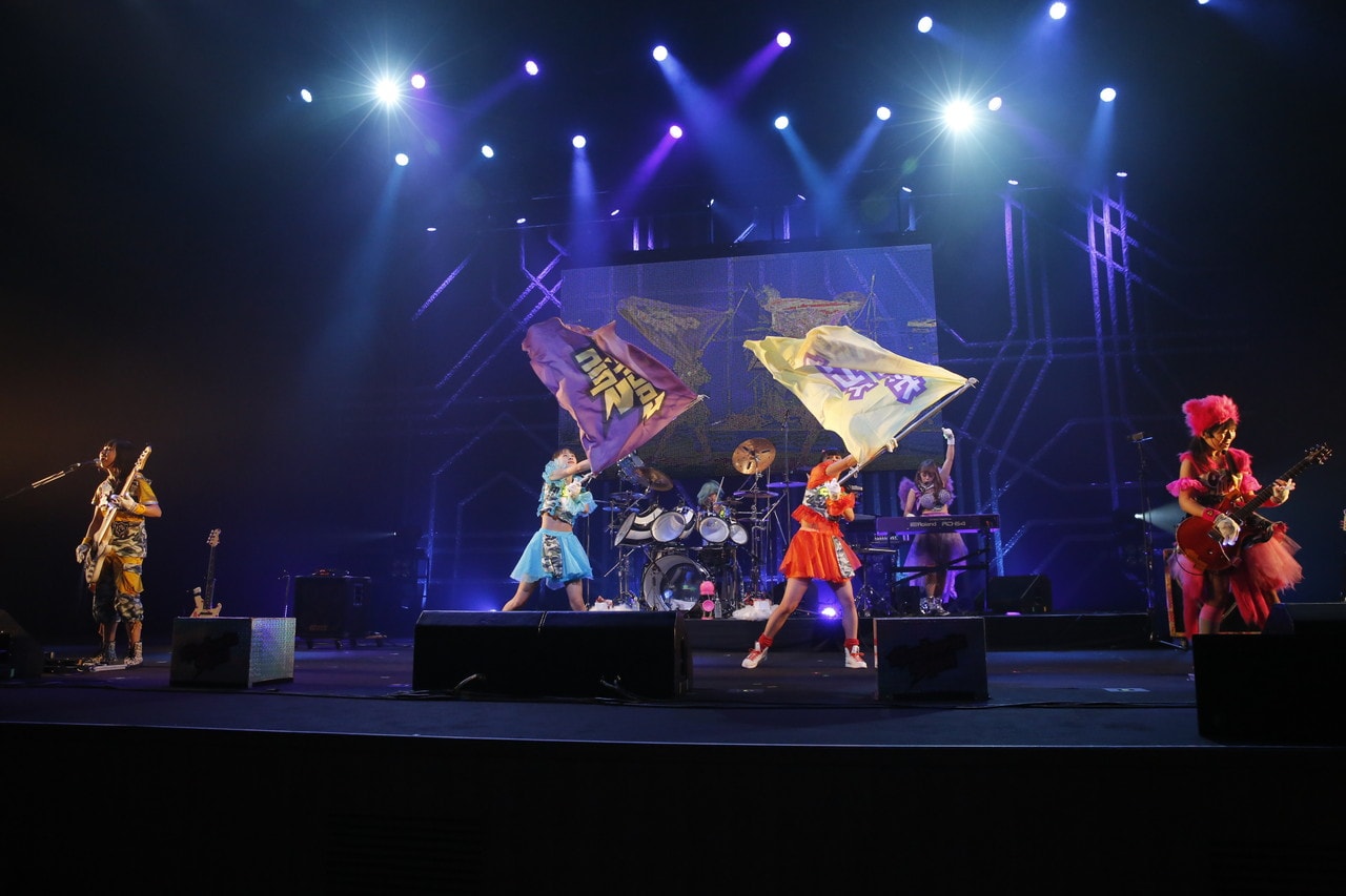 NHKホールに新人18組集結、熱烈競演でフロア沸かす