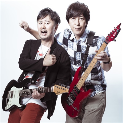 「超演奏してみた」に登場する大渡亮（Do As Infinity / 左）と伊藤一朗（Every Little Thing / 右）。