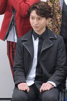 花澤紀一郎役を担当するコーイチ。