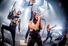 HER NAME IN BLOOD（撮影：青木カズロー）