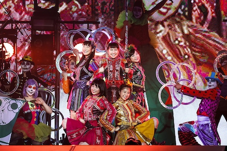 ももいろクローバーZ（Photo by HAJIME KAMIIISAKA）