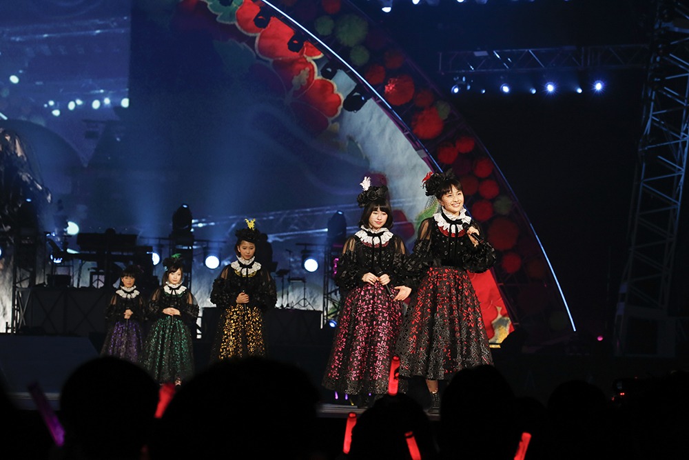 ももいろクローバーZ（Photo by HAJIME KAMIIISAKA）