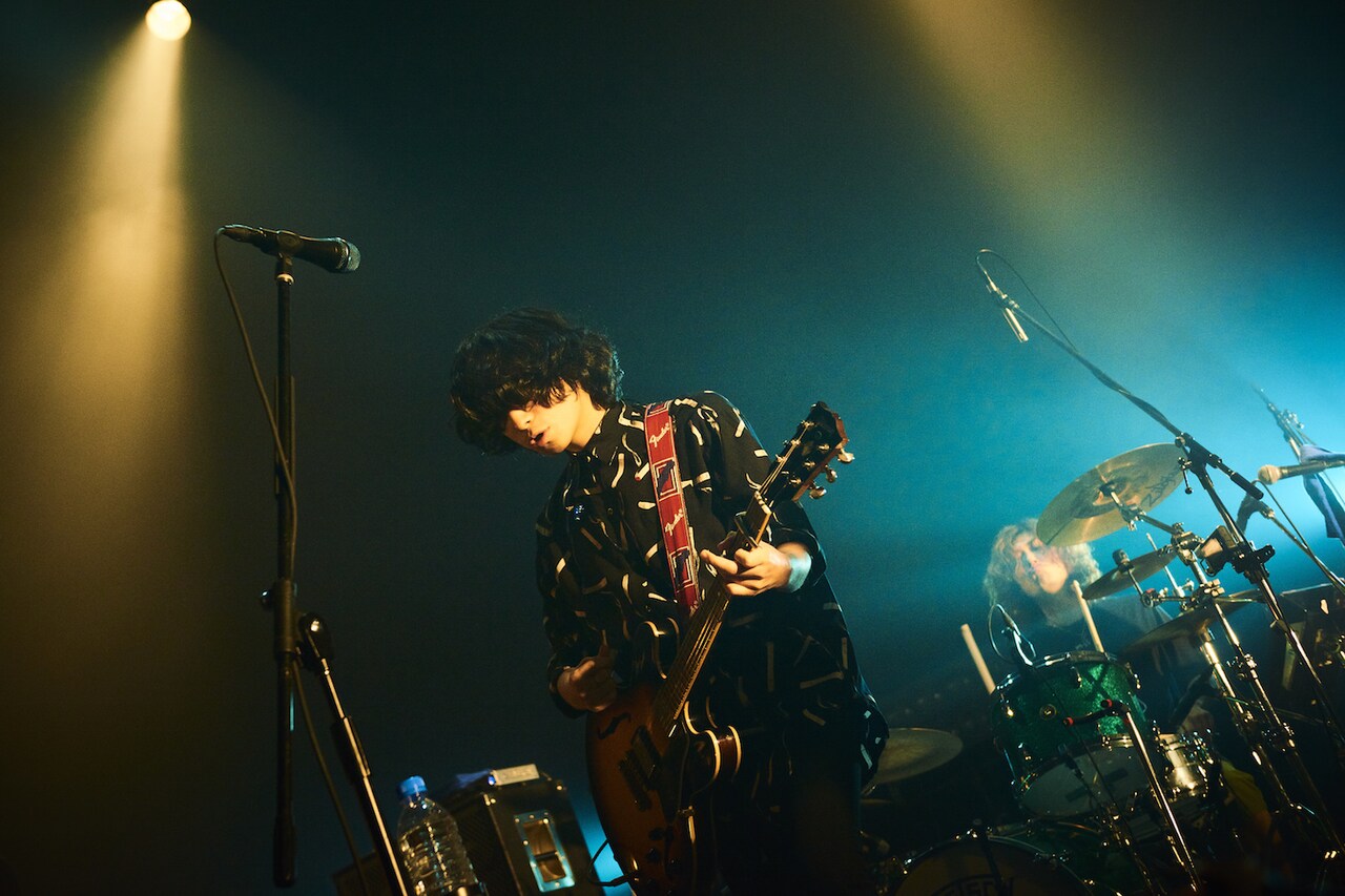 クリープハイプ「たぶんちょうど、そんな感じ」東京・Zepp Tokyo公演の様子。（撮影：神藤剛）