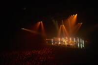 クリープハイプ「たぶんちょうど、そんな感じ」東京・Zepp Tokyo公演の様子。（撮影：神藤剛）