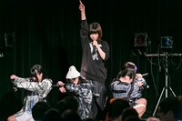 「神が宿る場所～神宿×GYFT～」の様子。（撮影：藤巻祐介）