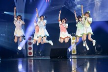 i☆Risのライブの様子。