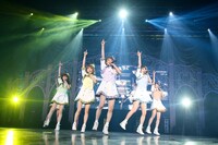 i☆Risのライブの様子。