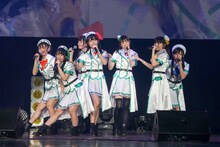 Wake Up, Girls!のライブの様子。