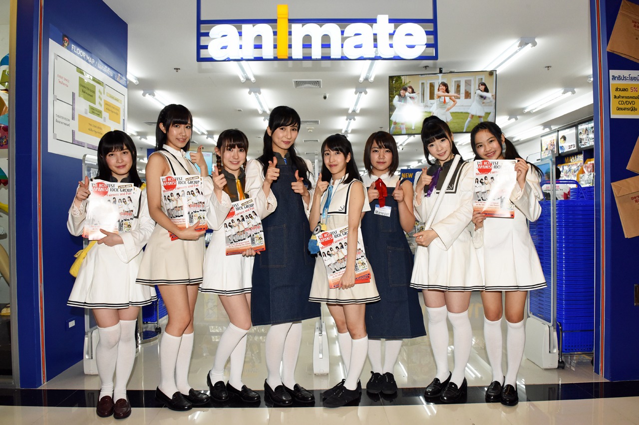 アニメイト バンコク店を訪問したアイドルカレッジ。