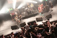 SUNSET BUS（Photo by watanabe  'kool' syo）