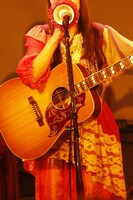 コレサワ（撮影：小坂茂雄）