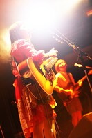 コレサワ（撮影：小坂茂雄）