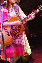 コレサワ（撮影：小坂茂雄）