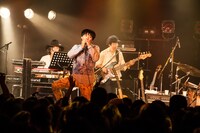 堂島孝平「DJKH×A.C.E. TOUR 2016『君が、来る』」最終公演の様子。（撮影：タンベミサキ）