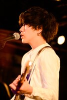 山内彰馬（Vo, G / Shout it Out）（撮影：オチアイユカ）