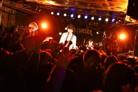 Shout it Out（撮影：オチアイユカ）