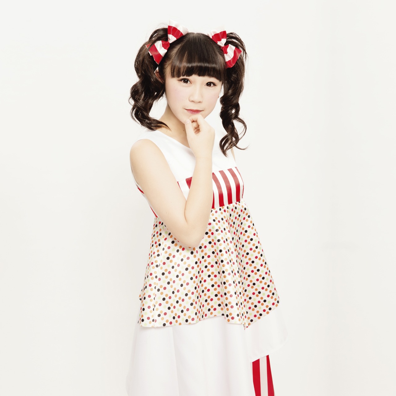 大石芽依