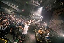 「BACK LIFT "Fly High" Tour Final」の様子。（撮影：ヤオタケシ）