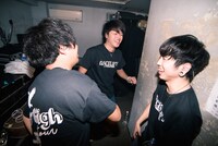 BACK LIFT（撮影：ヤオタケシ）