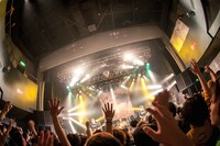 「BACK LIFT "Fly High" Tour Final」の様子。（撮影：ヤオタケシ）