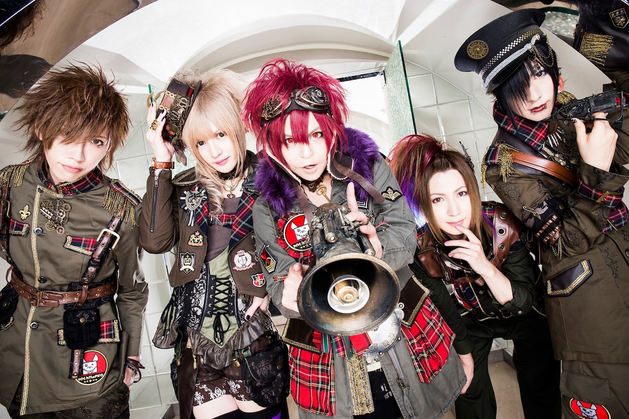 DOG inThePWO、新作はブルドッグ＆ラブラドールの両A面 - 音楽