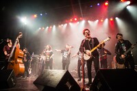 ORQUESTA YO-HO編成のGEEKS。（撮影：木場ヨシヒト）