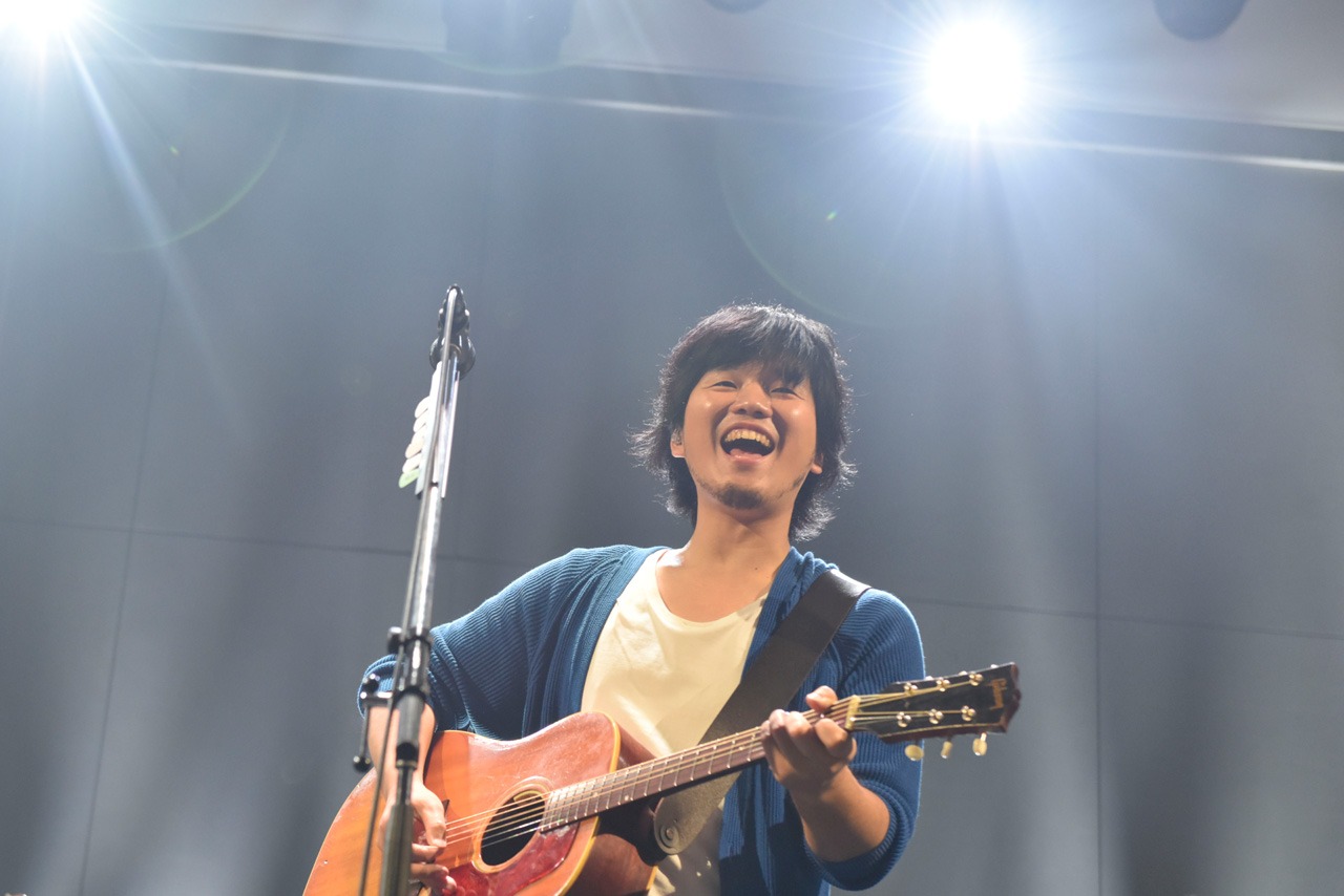 「SPACE SHOWER TV "LIVE with YOU" ～秦 基博～supported by uP!!!」の様子。（撮影：河本悠貴）