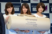 左から西野七瀬、桜井玲香、若月佑美。