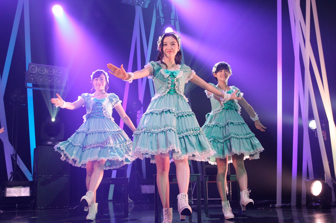 「東京パフォーマンスドール ダンスサミットネイキッドSP2016 ～R・G・B～」GREENステージの様子。（写真提供：EPICレコードジャパン）