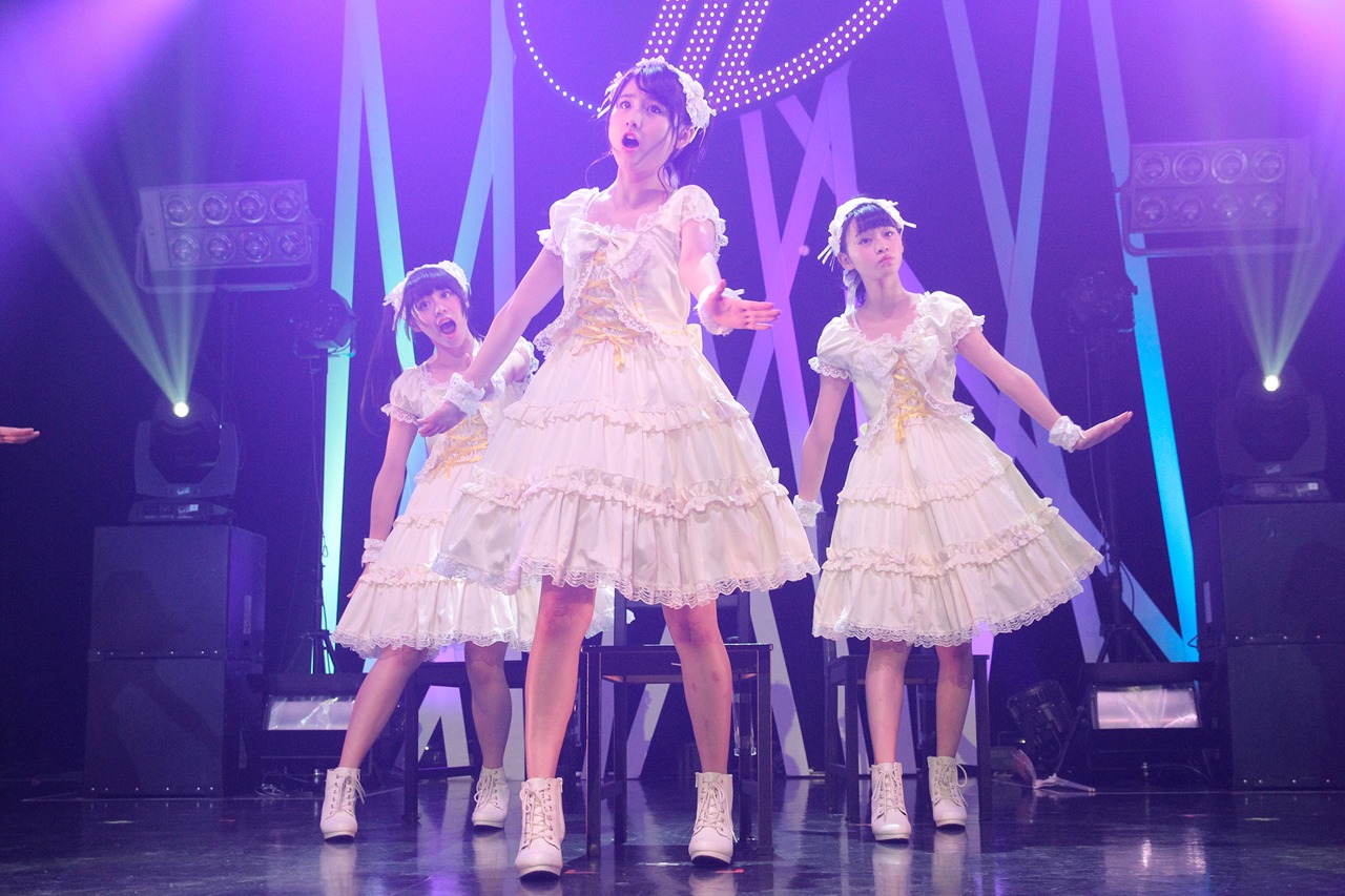 「東京パフォーマンスドール ダンスサミットネイキッドSP2016 ～R・G・B～」GREENステージの様子。（写真提供：EPICレコードジャパン）