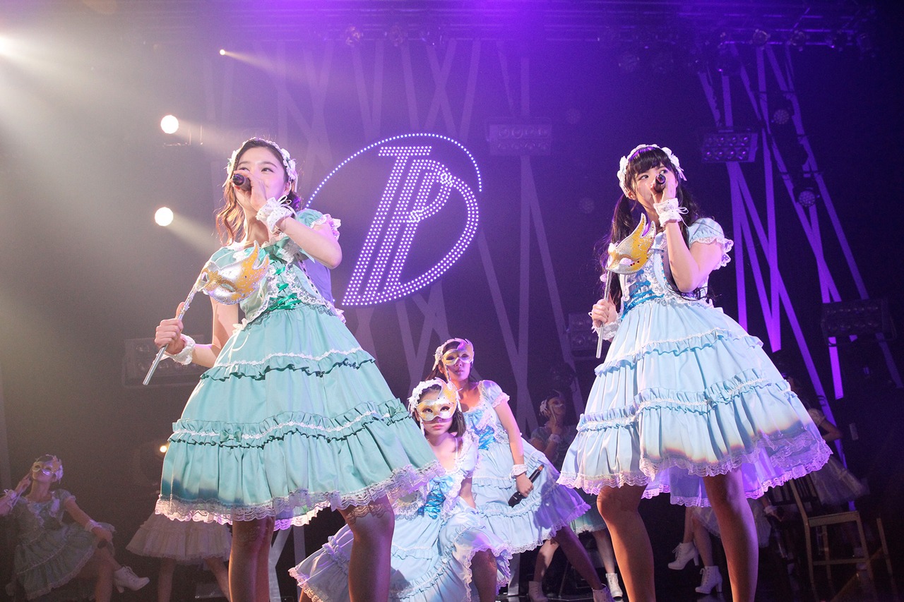 「東京パフォーマンスドール ダンスサミットネイキッドSP2016 ～R・G・B～」GREENステージの様子。（写真提供：EPICレコードジャパン）