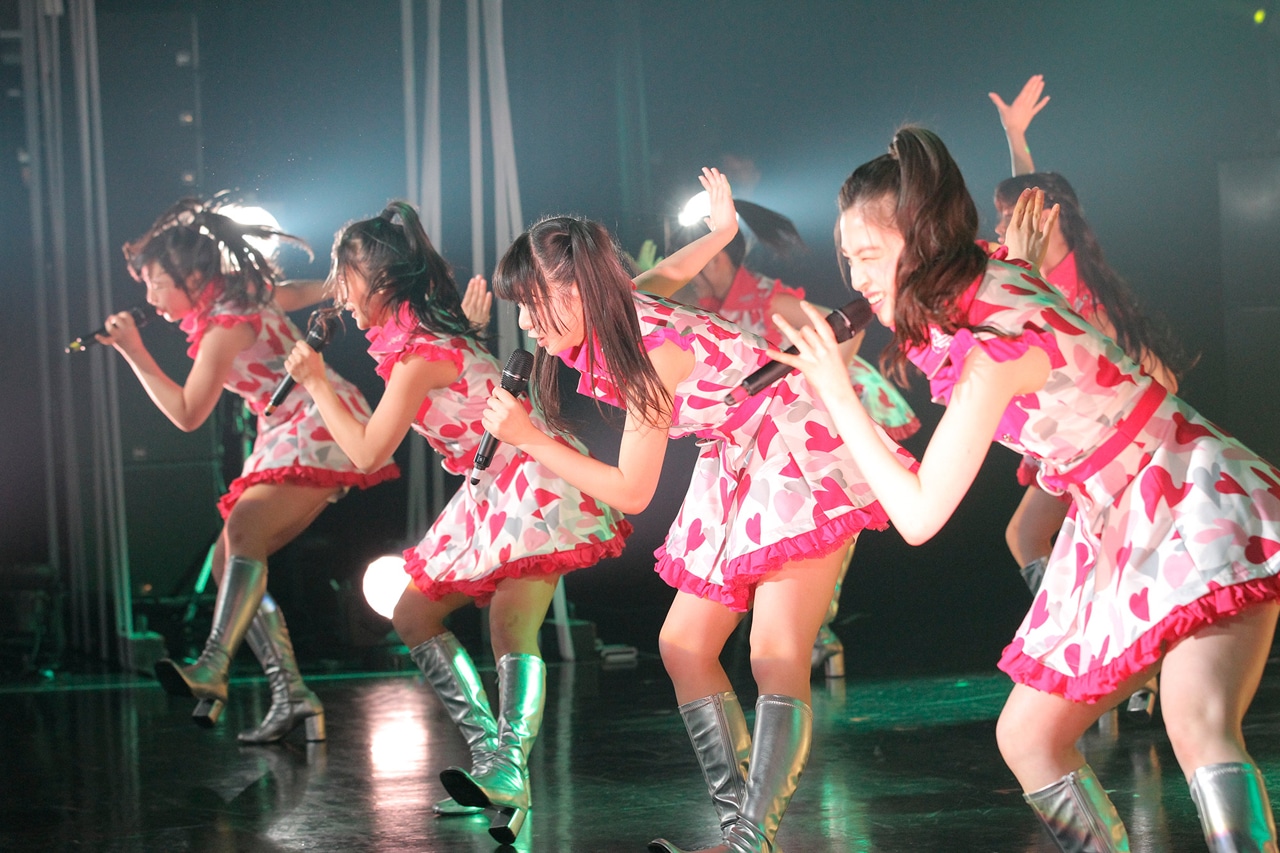 「東京パフォーマンスドール ダンスサミットネイキッドSP2016 ～R・G・B～」GREENステージの様子。（写真提供：EPICレコードジャパン）