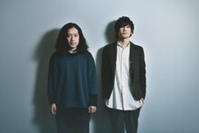 左から又吉直樹（ピース）、TK（TK from 凛として時雨）。（撮影：河本悠貴）