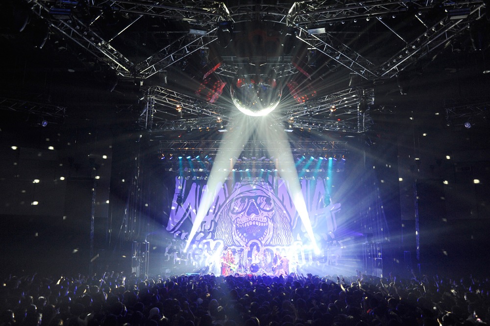 WANIMAのライブの様子。（Photo by Yuji “本田本” Honda）