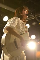 吉澤嘉代子「東京絶景」発売記念イベントの様子。