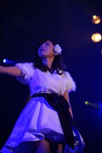 篠崎愛（写真提供：シャイニングウィル）