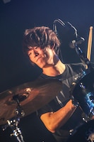 KOUHEI（04 Limited Sazabys / Dr, Cho）（撮影：渡邉一生）