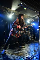 稲葉航大（B, Cho / Helsinki Lambda Club）（撮影：高田真希子）