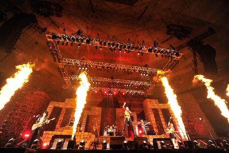 聖飢魔II「聖飢魔II ～地球デビュー30周年記念・期間限定再集結・大黒ミサ FINAL～ 地獄の再審請求『上告』」東京・日本武道館公演の様子。（撮影：今元秀明）