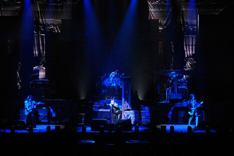 聖飢魔II「聖飢魔II ～地球デビュー30周年記念・期間限定再集結・大黒ミサ FINAL～ 地獄の再審請求『上告』」東京・日本武道館公演の様子。（撮影：今元秀明）