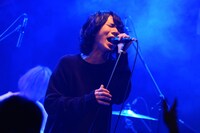 伊藤文暁（Vo / another sunnyday）（Photo by MASANORI FUJIKAWA）