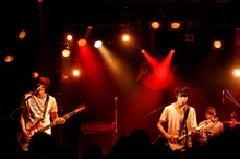 The Flickers（Photo by MASANORI FUJIKAWA）