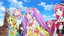 「映画プリパラ み～んなのあこがれ♪レッツゴー☆プリパリ」のワンシーン。(c) T-ARTS / syn Sophia / 映画プリパラ製作委員会