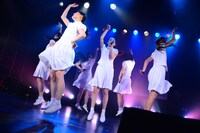 アイドルネッサンス「エビスですこぶるネッサンス!!」の様子。