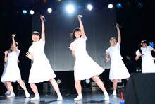 アイドルネッサンス「エビスですこぶるネッサンス!!」の様子。