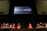 本日2月28日に福岡・マリンメッセ福岡で実施された「6thシングル『しぇからしか！』発売記念握手会」の様子。 (c)AKS