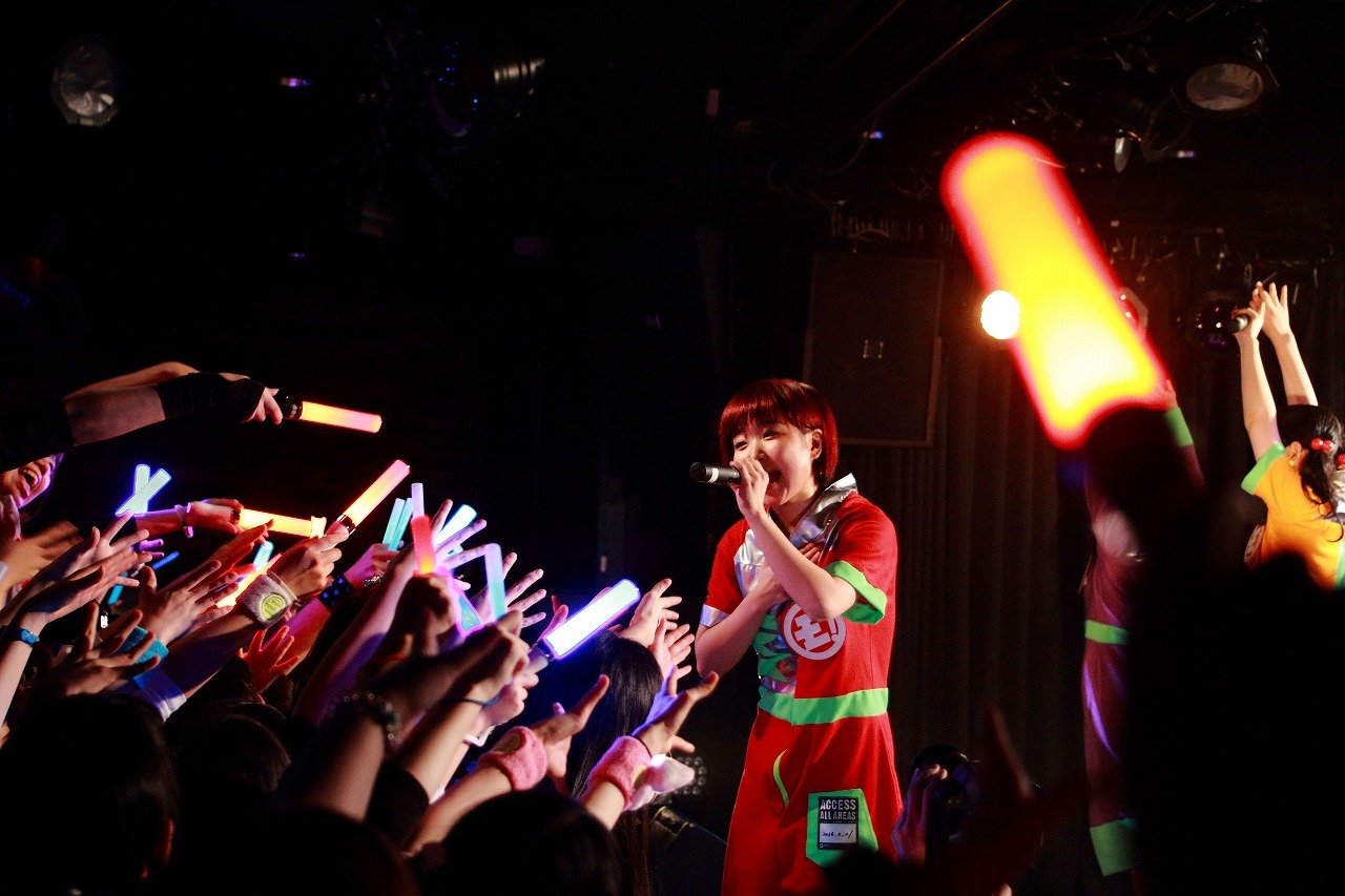 「ゆるめるモ！女性限定ライブ～女めるモ！～」の様子。（撮影：上岡エマ）